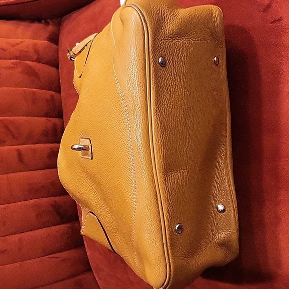 Dooney&Bourke pebble grain leather shoulder bag with logo lock - Picture 5 of 7